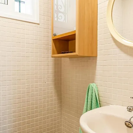 Holiday home Nice In With Kitchenette *